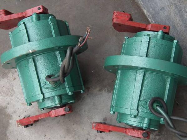 振動電機