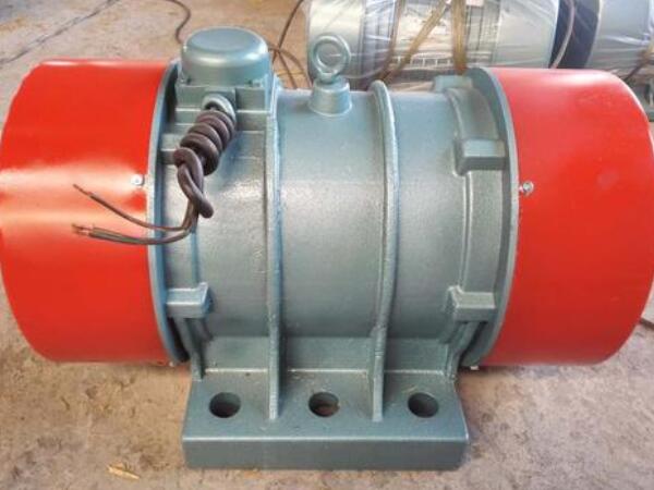 振動(dòng)電機(jī)